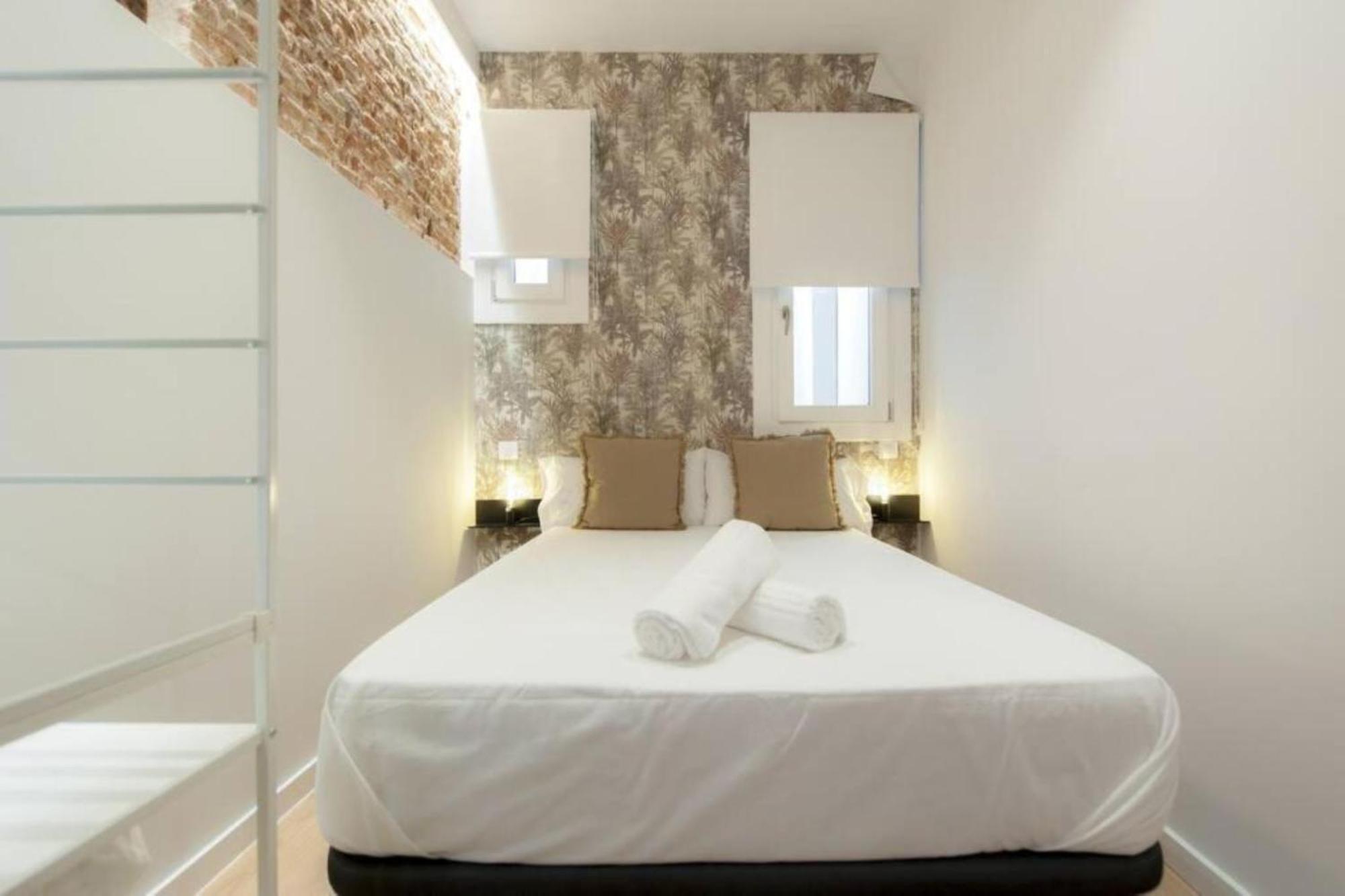 Apartamentos En La Latiina Madrid Exterior photo