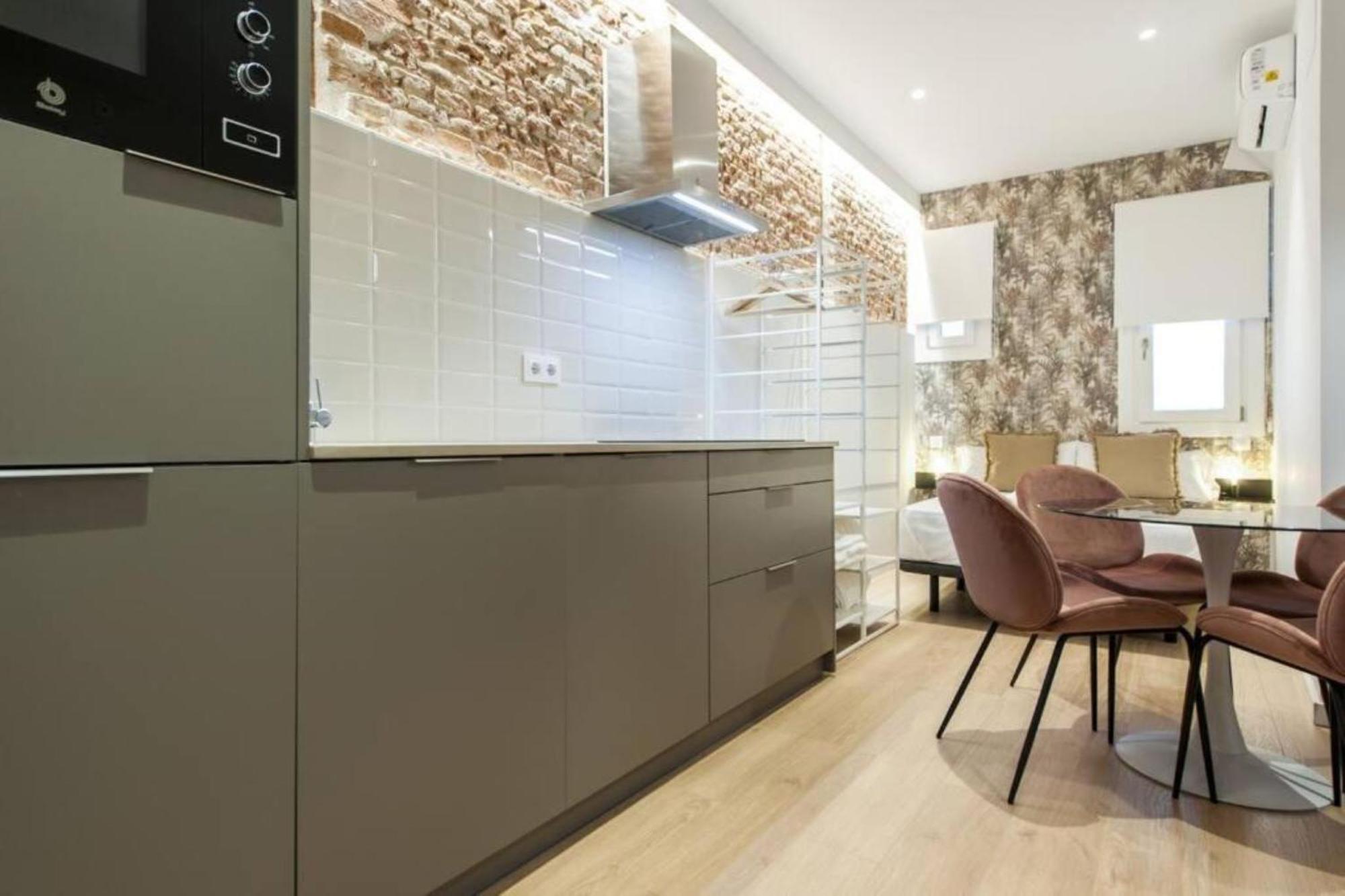 Apartamentos En La Latiina Madrid Exterior photo